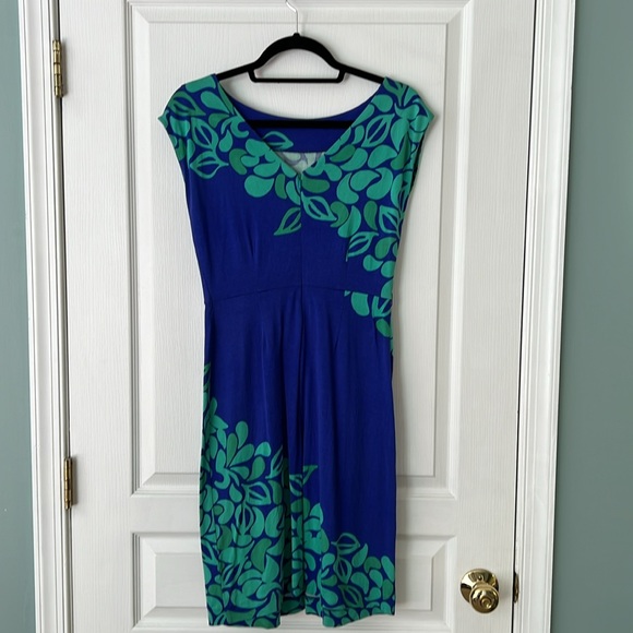 Lilly Pulitzer Dress - Picture 2 of 9